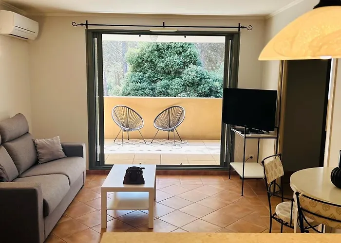 Appartement Tout Confort Avec Clim Et Terrasse